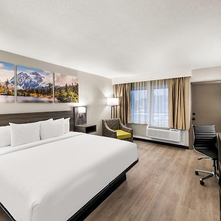 Hotel Clarion Pointe Rhinelander Downtown Extérieur photo
