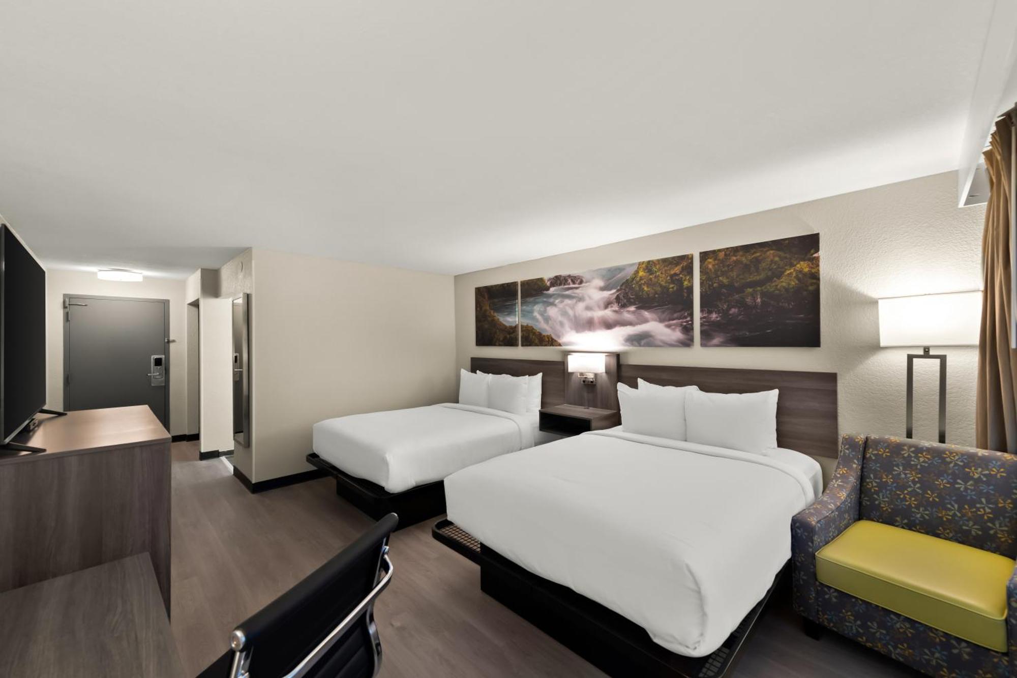 Hotel Clarion Pointe Rhinelander Downtown Extérieur photo