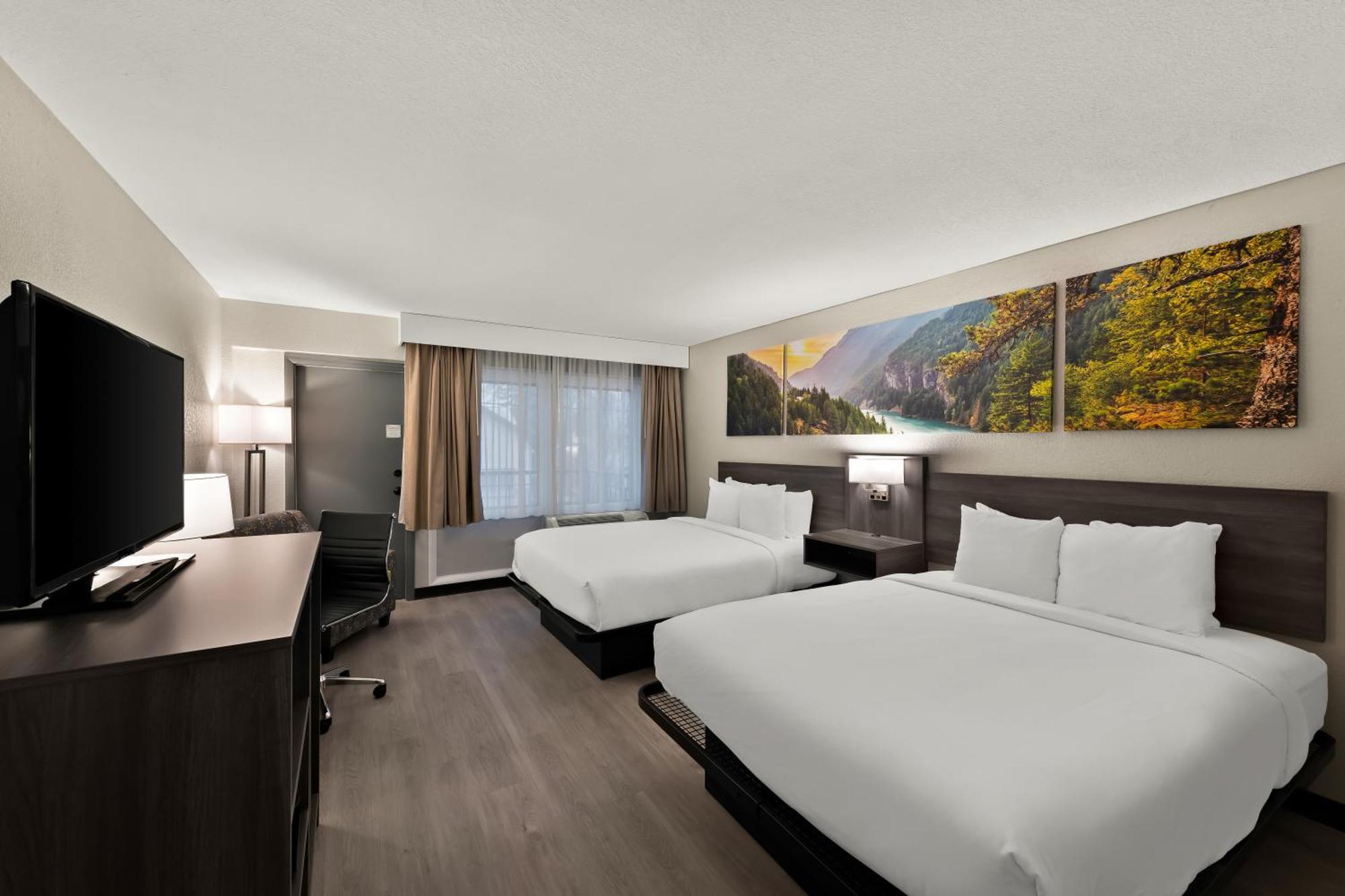 Hotel Clarion Pointe Rhinelander Downtown Extérieur photo