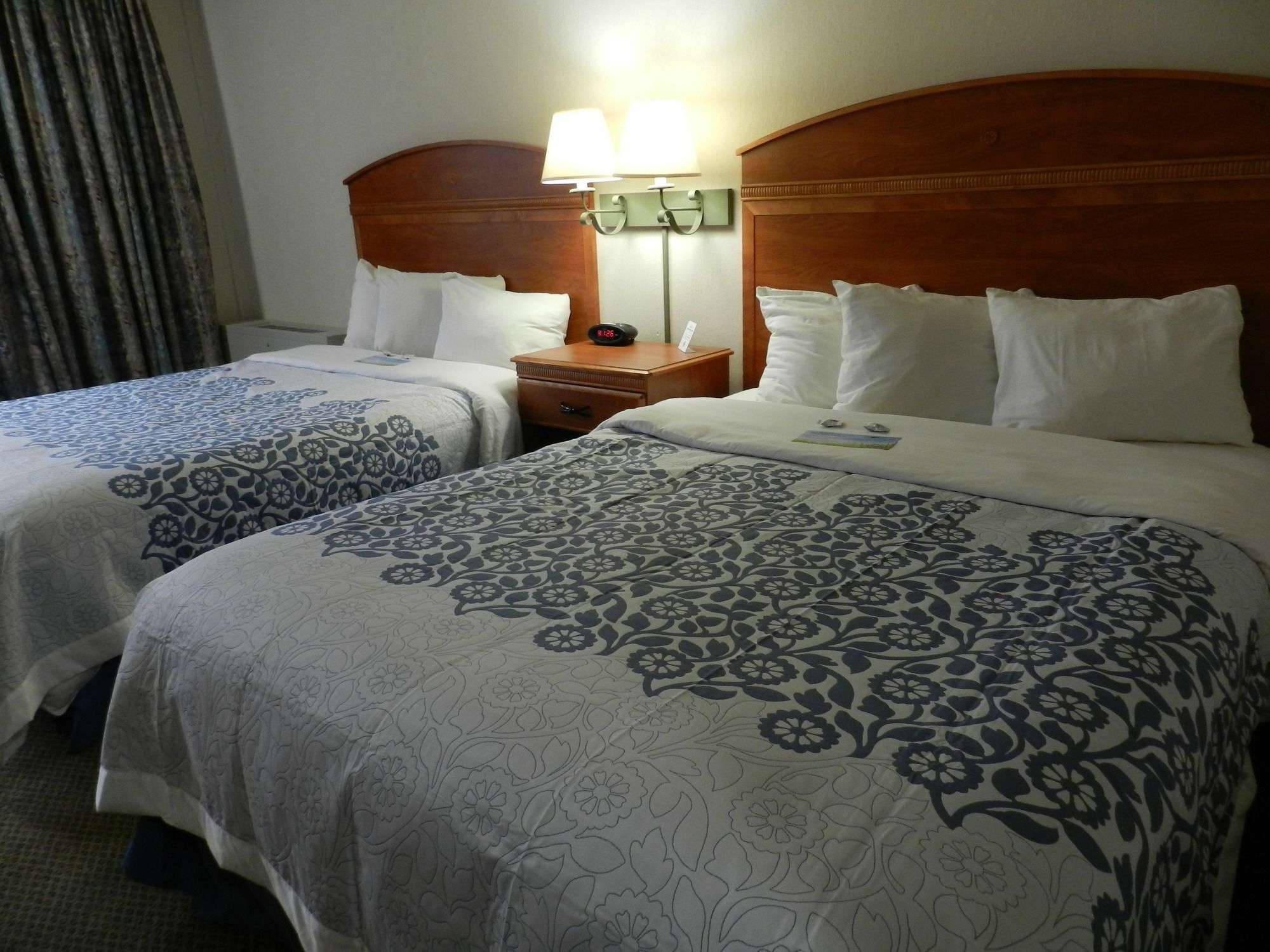 Hotel Clarion Pointe Rhinelander Downtown Extérieur photo